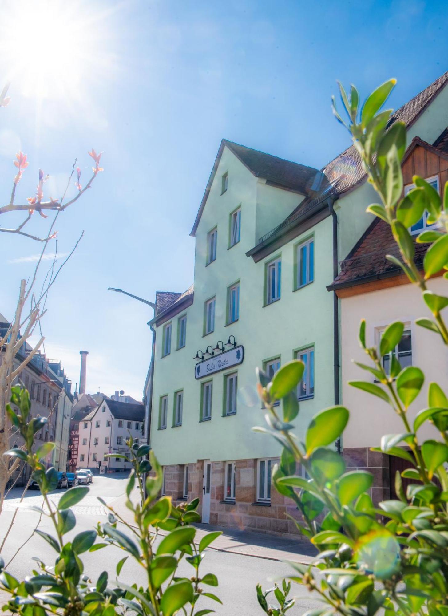 Haus99 Budget Pension & Apartments Fürth Eksteriør billede