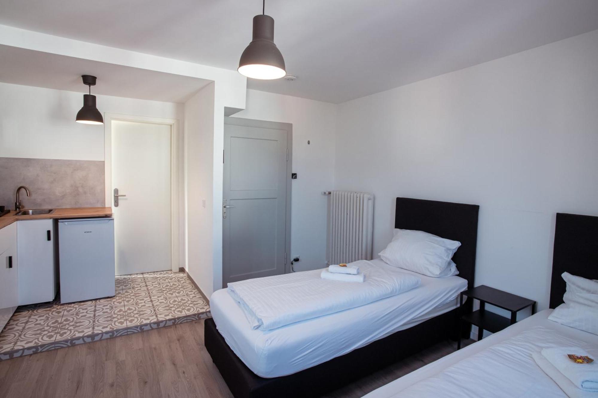 Haus99 Budget Pension & Apartments Fürth Eksteriør billede