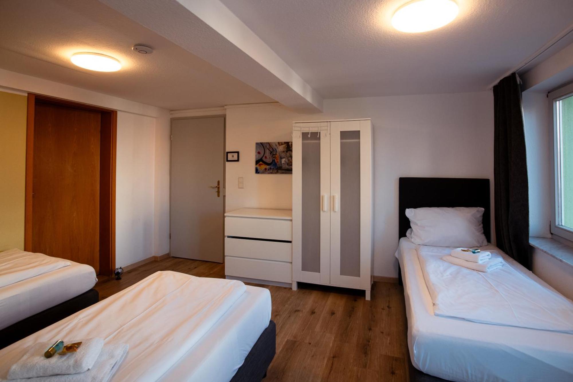 Haus99 Budget Pension & Apartments Fürth Eksteriør billede