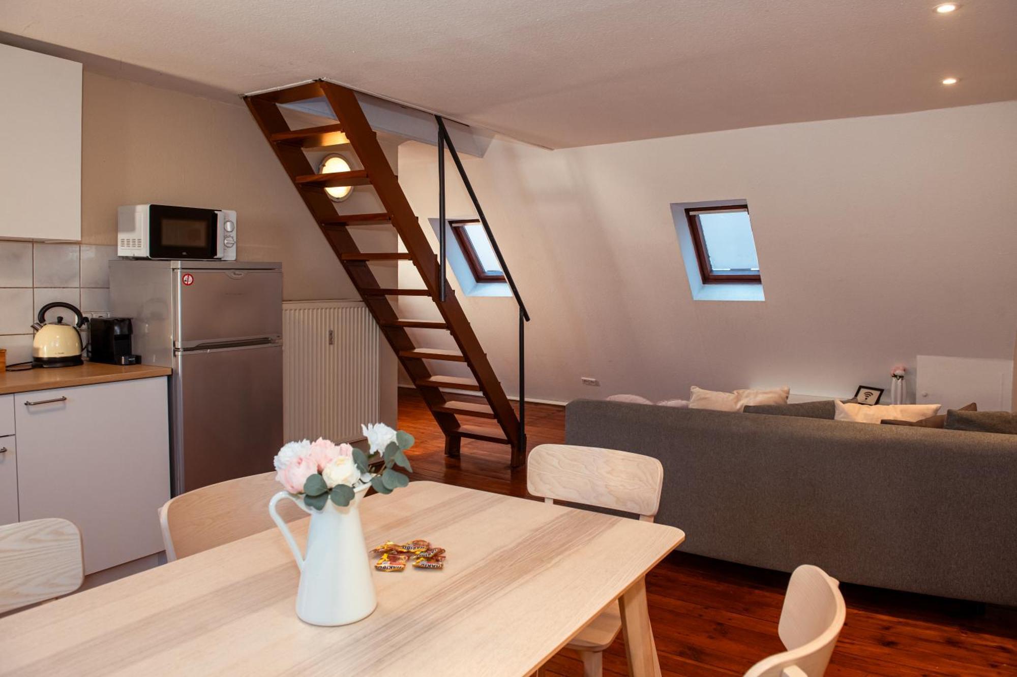 Haus99 Budget Pension & Apartments Fürth Eksteriør billede