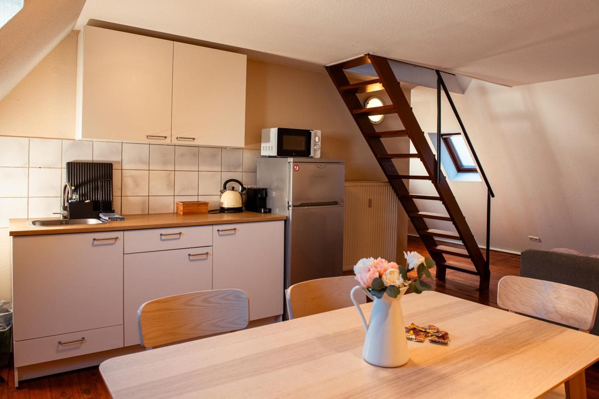 Haus99 Budget Pension & Apartments Fürth Eksteriør billede