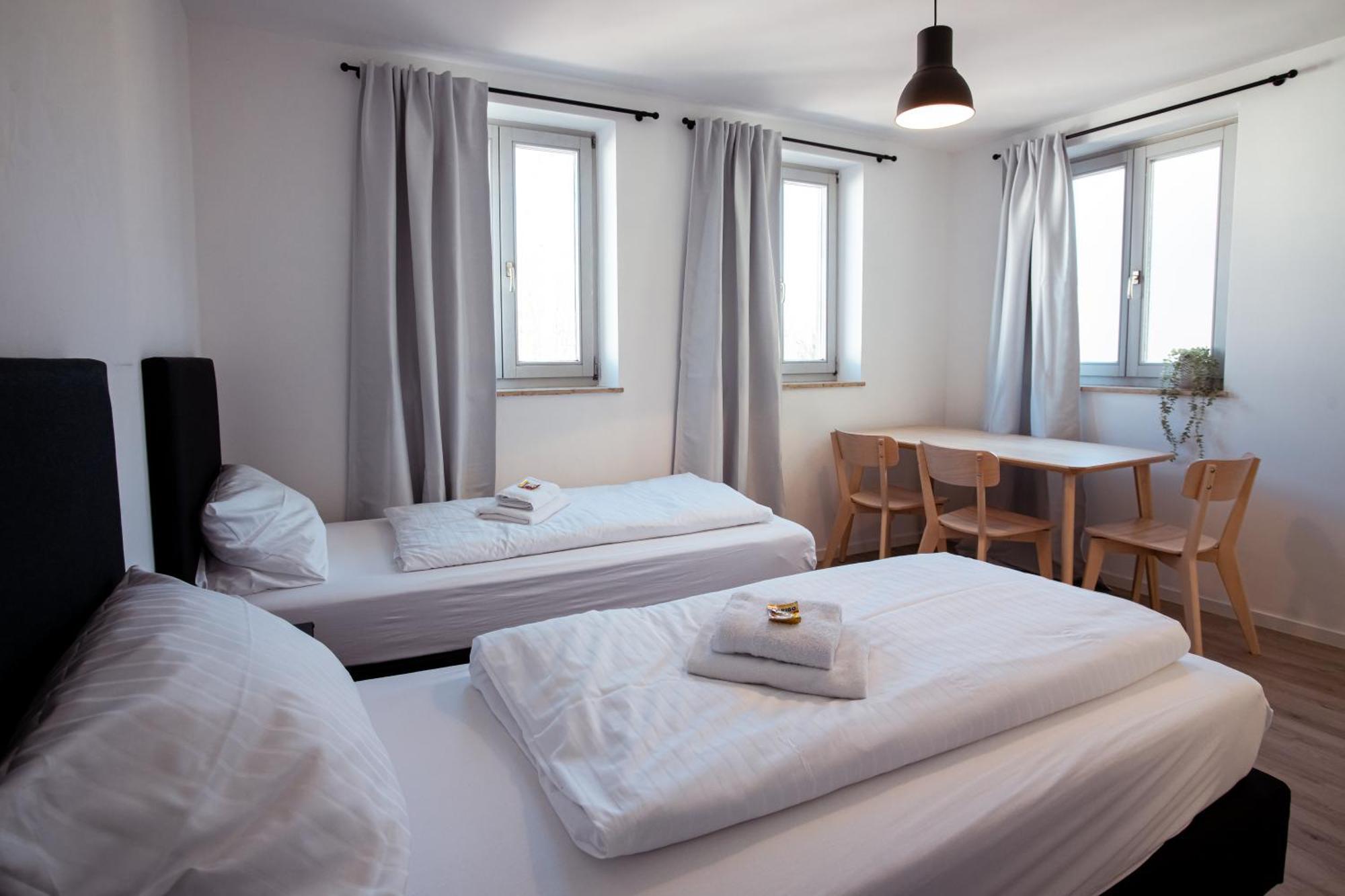 Haus99 Budget Pension & Apartments Fürth Eksteriør billede